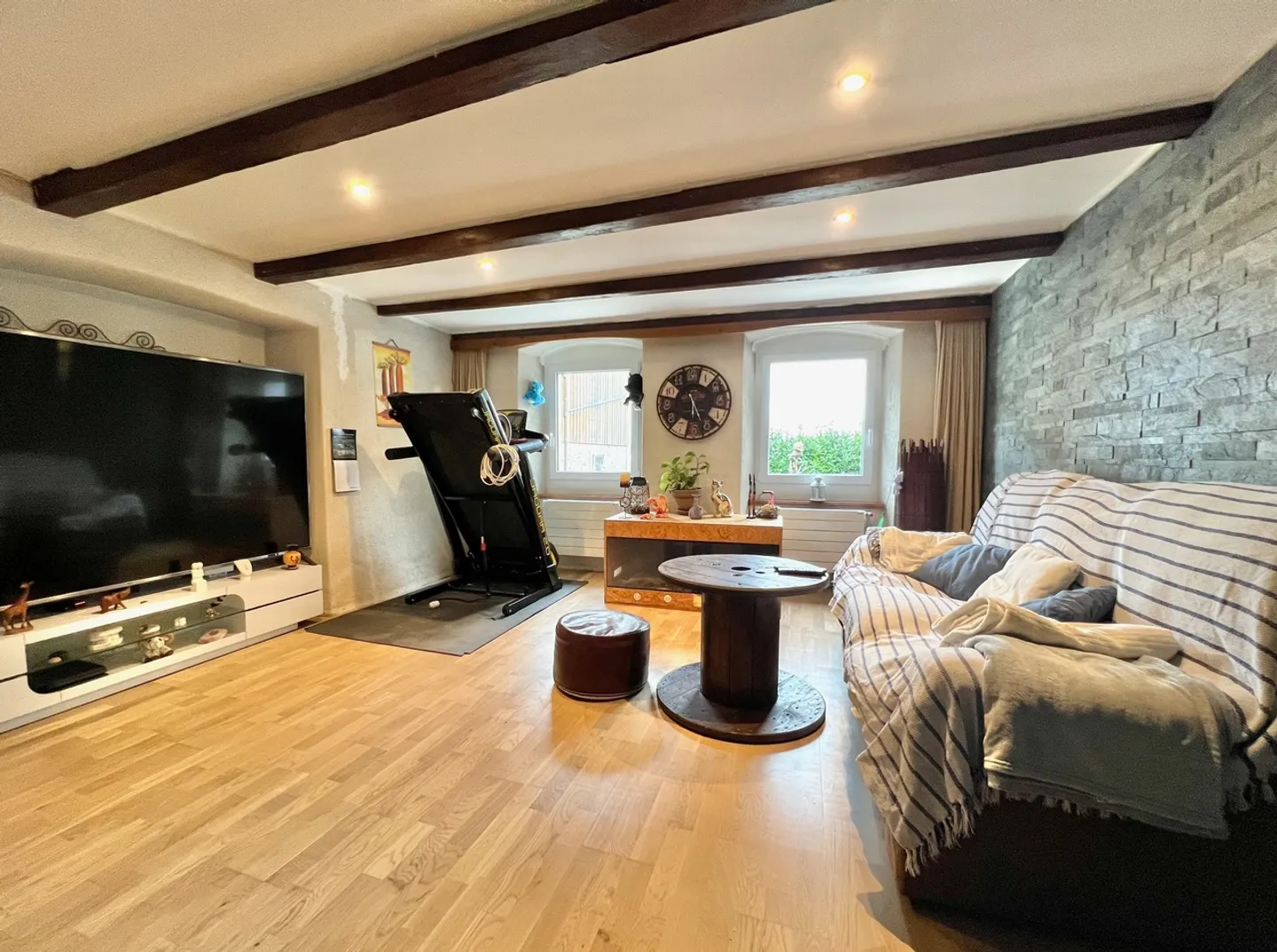 Casa di villaggio semplice 140 m2 di superficie abitabile + grande giardino - Foto 4 di 8