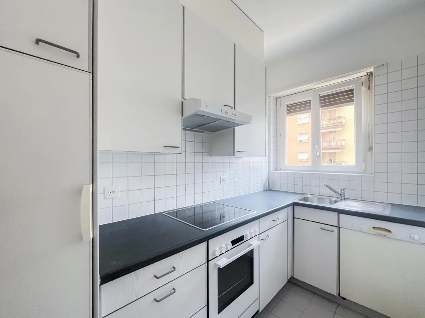 APPARTAMENTO DI 4.5 LOCALI IN ZONA CENTRALE A CHIASSO - Foto 1 di 6