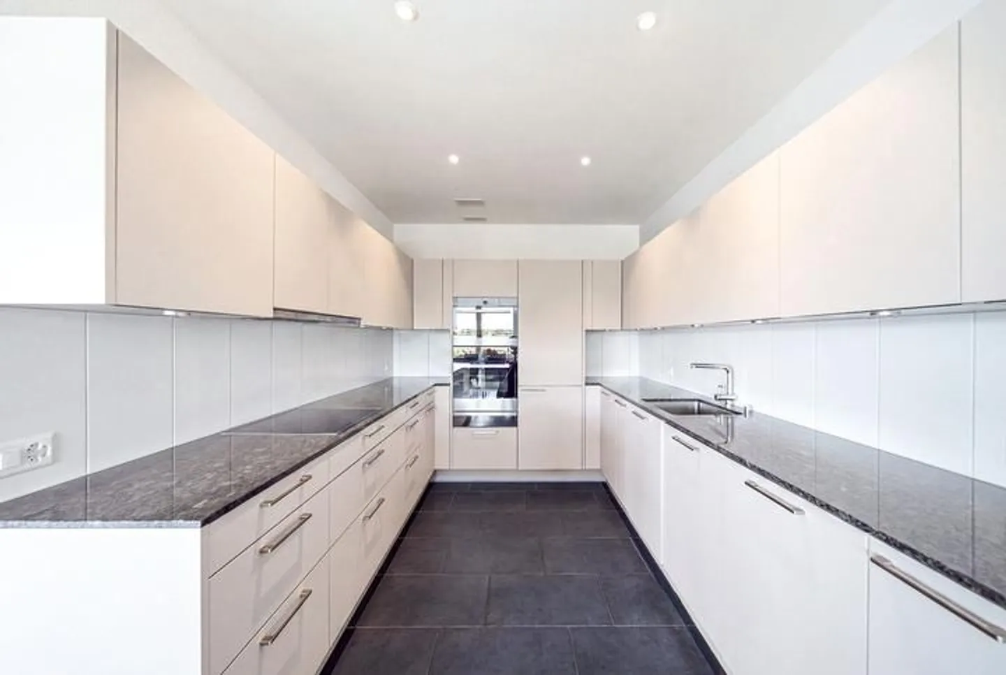 Geräumige Terrassenwohnung in Wohlen - Foto 4 von 8