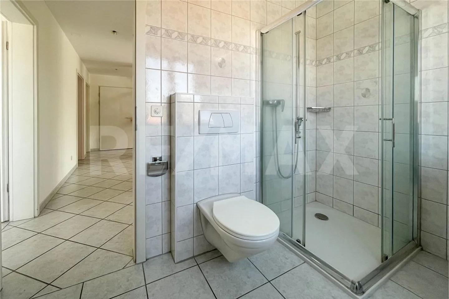 Ampio appartamento duplex di 5,5 locali in una posizione centrale e tranquilla - Foto 11 di 13