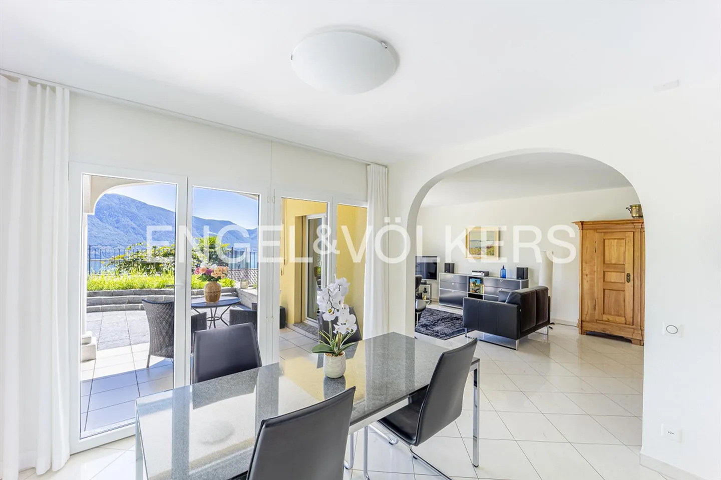 House with panoramic view (66) - Photo 4 of 10