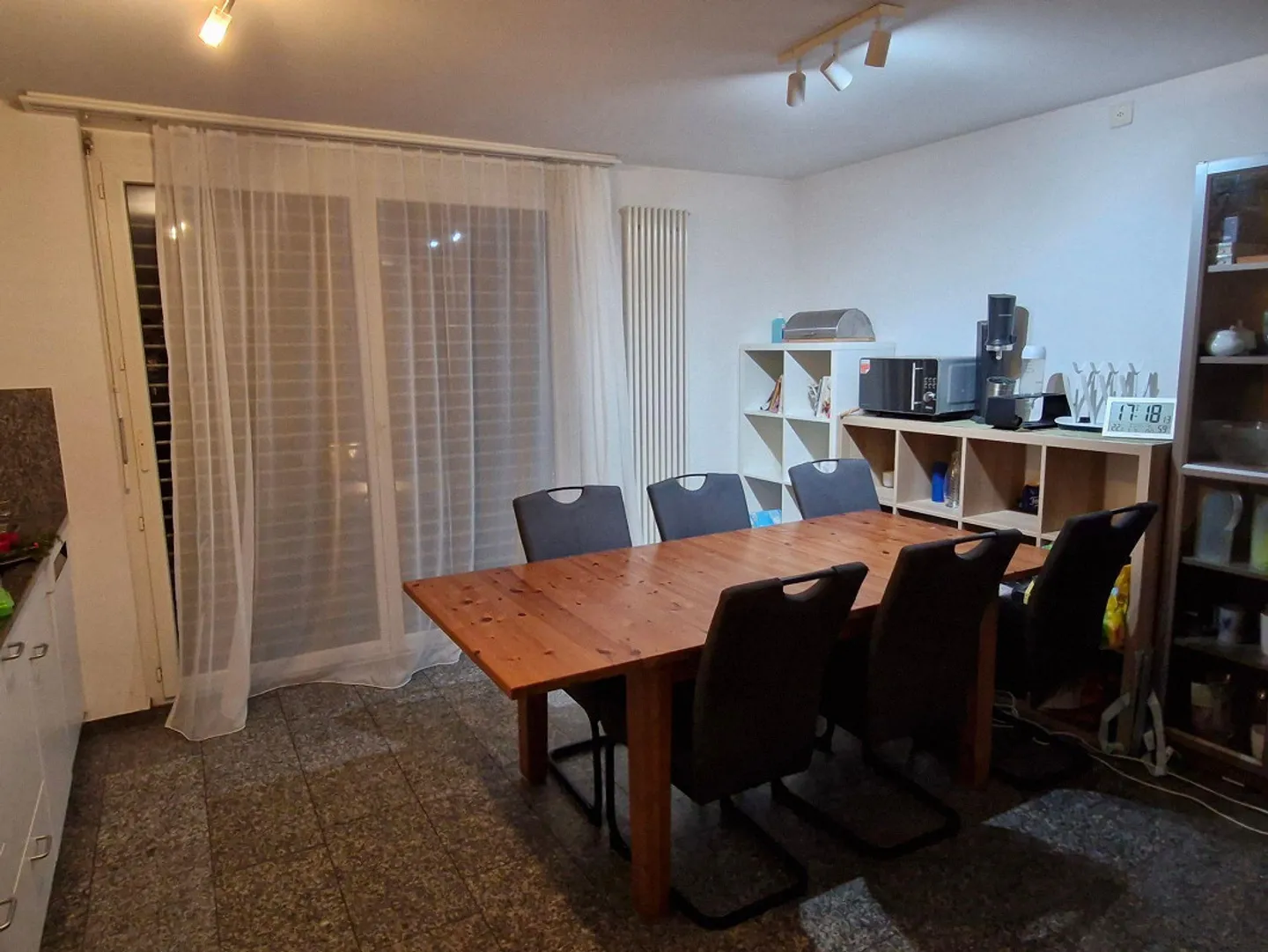 Superbe appartement de 4,5 pièces au rez-de-chaussée dans le beau Feuerthalen - Photo 5 sur 12