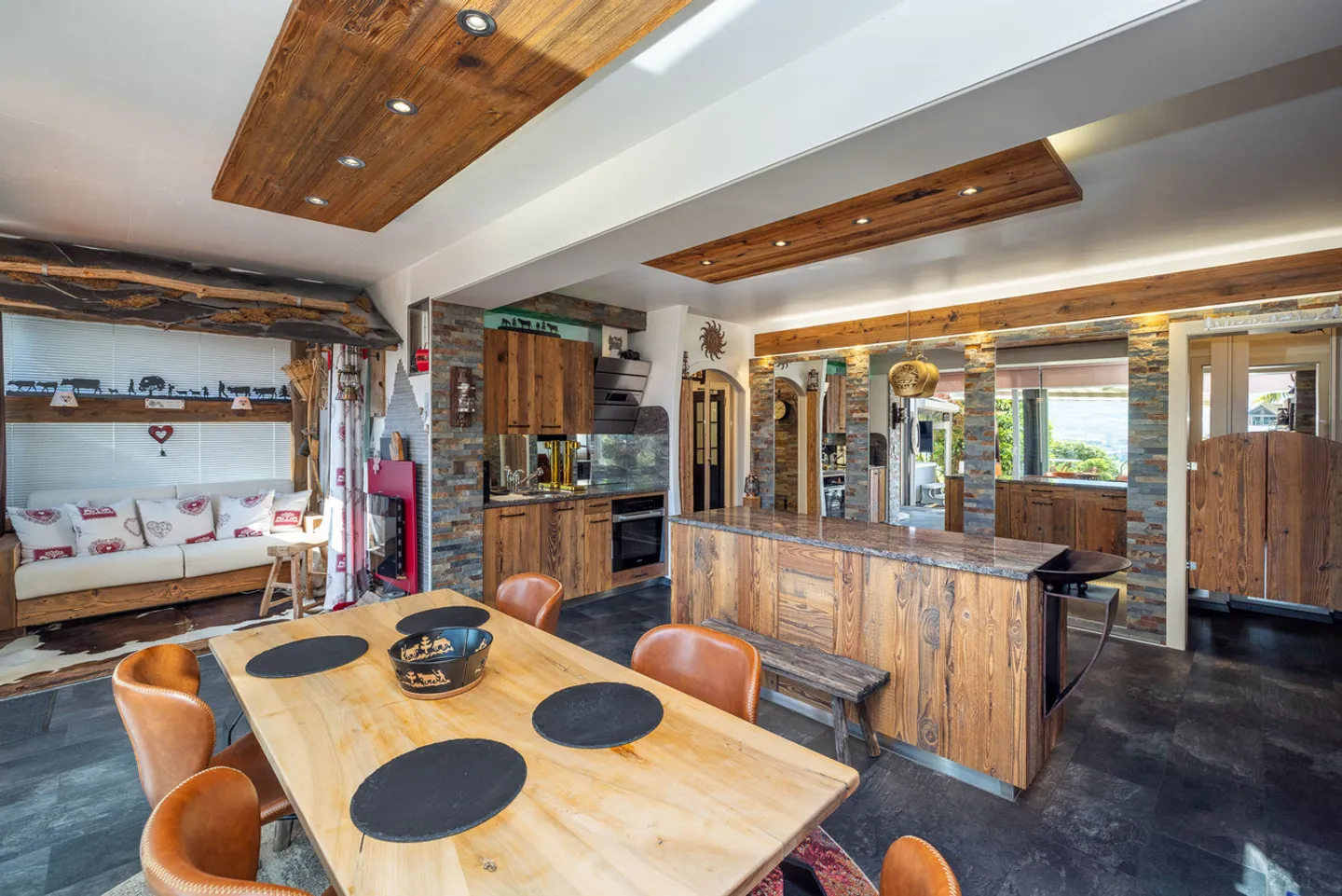 Propriété extraordinaire avec vue panoramique sur Valère et Tourbillon - Photo 2 sur 10