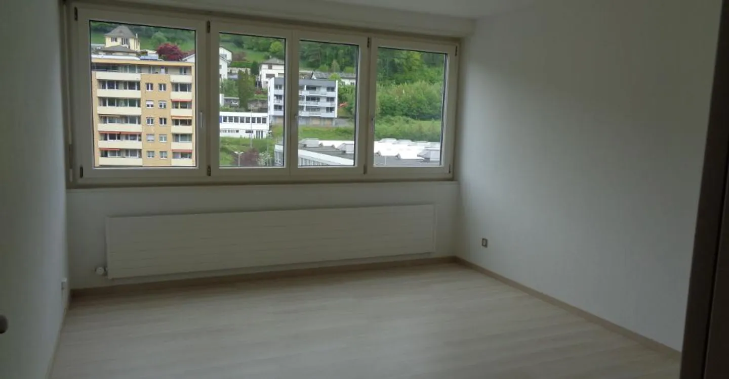 Modernes Apartment mit Balkon - Foto 6 von 12