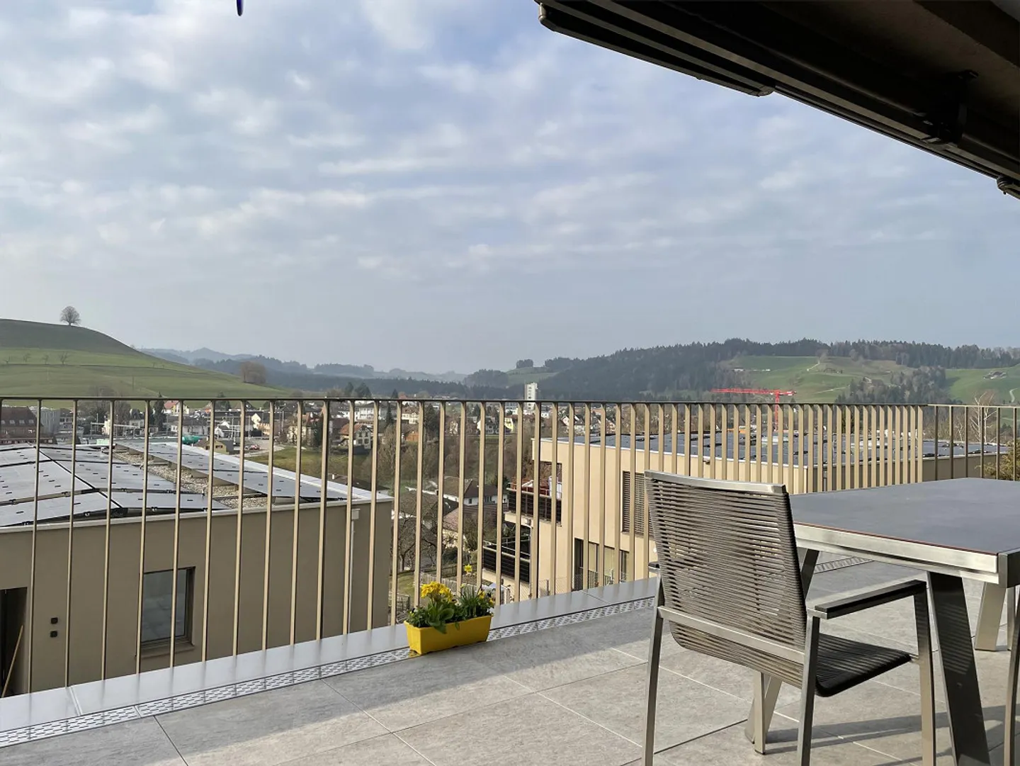 Sustainable 3.5 Room Apartment with Emmental View - Photo 9 of 13