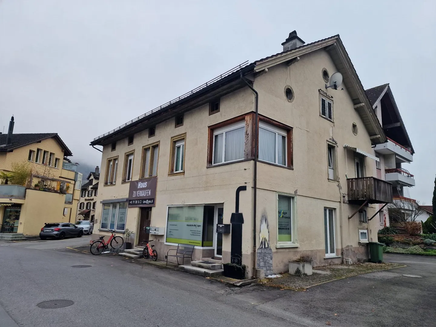 COPIE - Maison 2 familles au centre de Walenstadt - Photo 1 sur 7