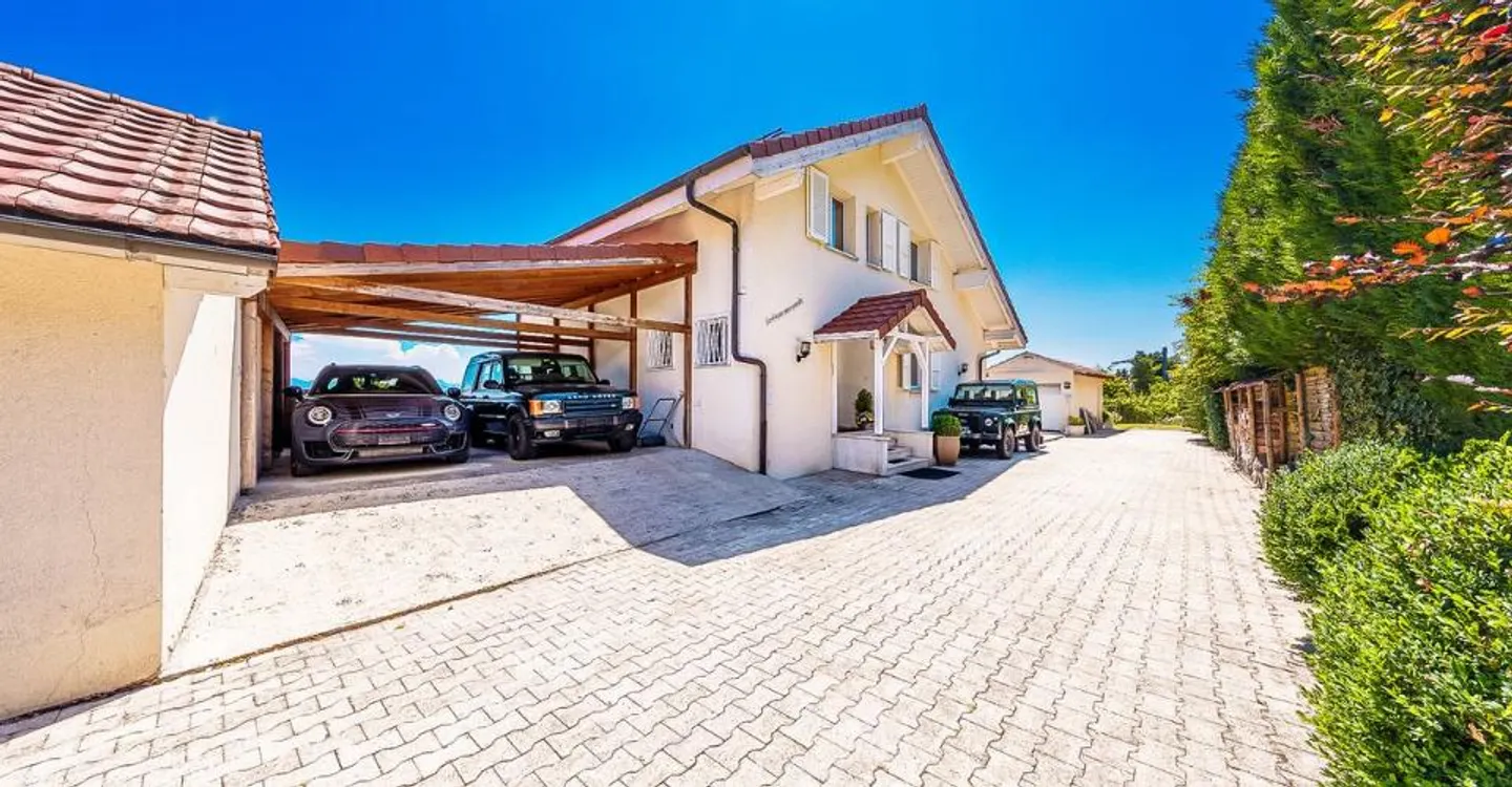 Casa affascinante con vista mozzafiato sul lago e sul Mt-Blanc! - Foto 2 di 12