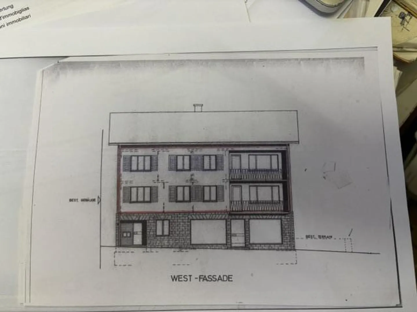 ZU VERKAUFEN 3/5 Wohnung in Castasegna (ganzes Haus renovierungsbedürftig) - Foto 1 von 2