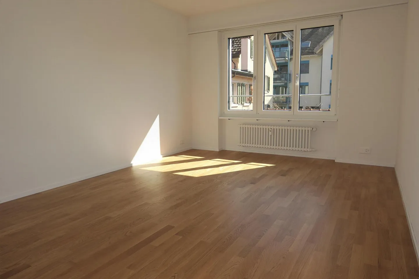 Bright and Central - Photo 7 of 11