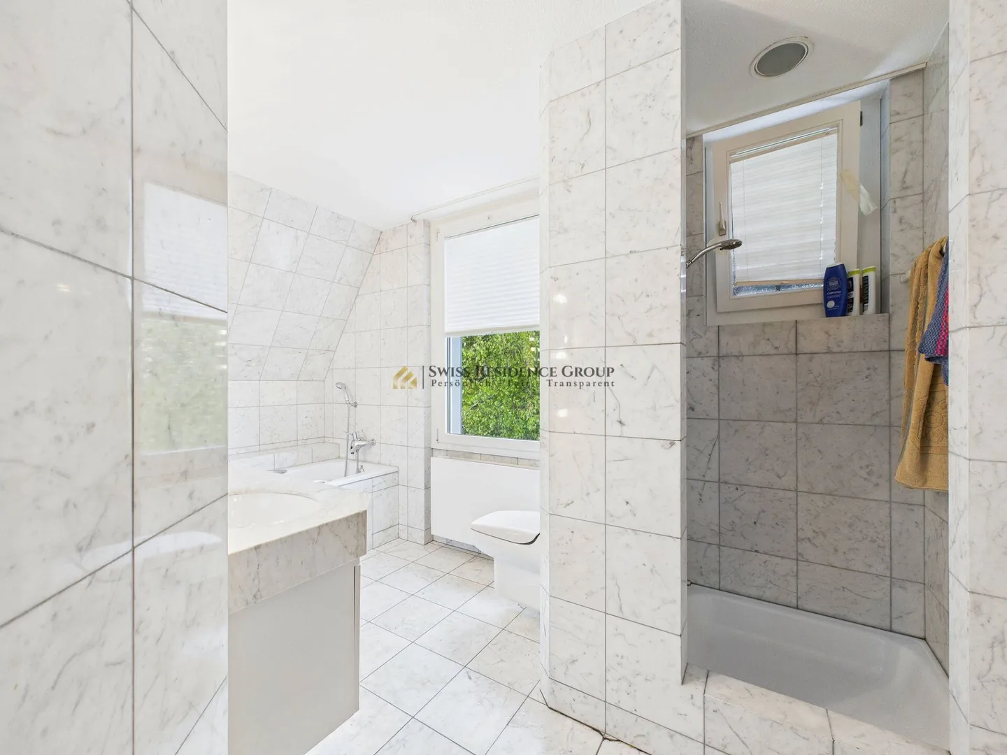 Appartement exclusif dans un emplacement enviable avec vue - Photo 9 sur 10