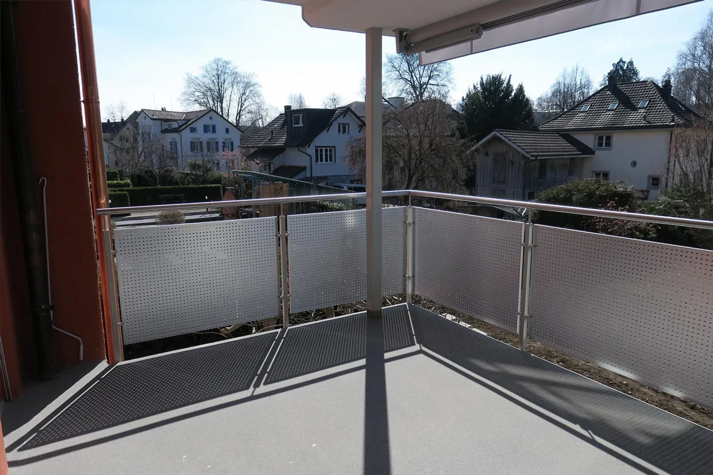 Bright and Central - Photo 10 of 11