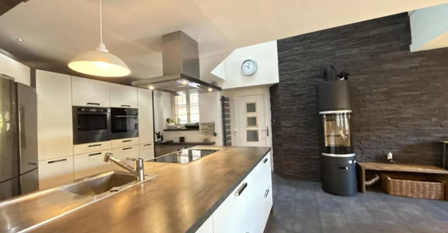 Exclusive Duplex Apartment - Photo 2 of 12