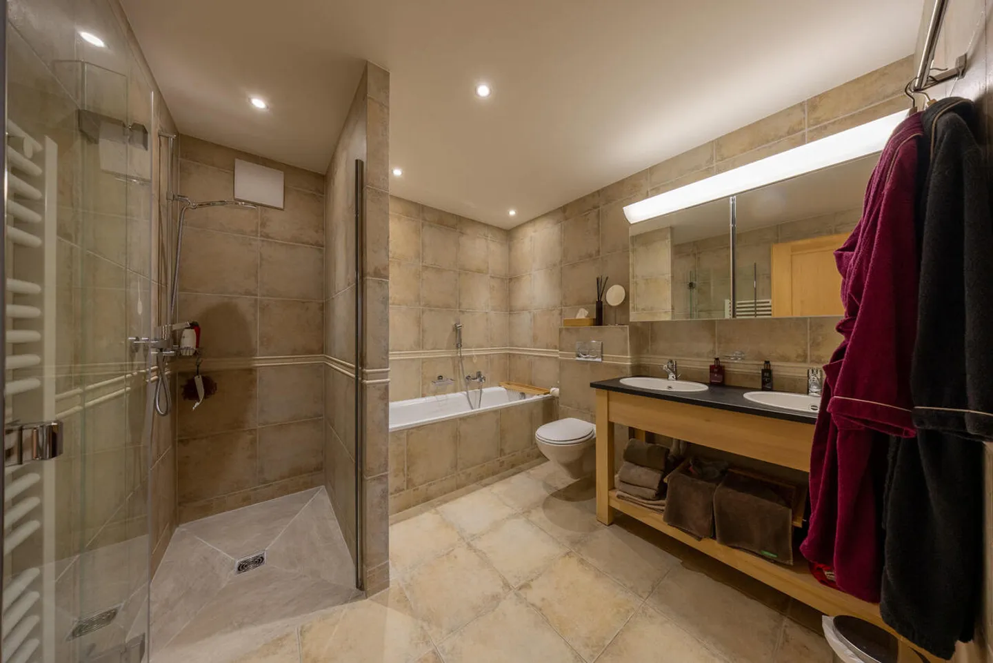 Magnificent chalet 4 bedrooms in sought-after area of Nendaz - Photo 12 of 16