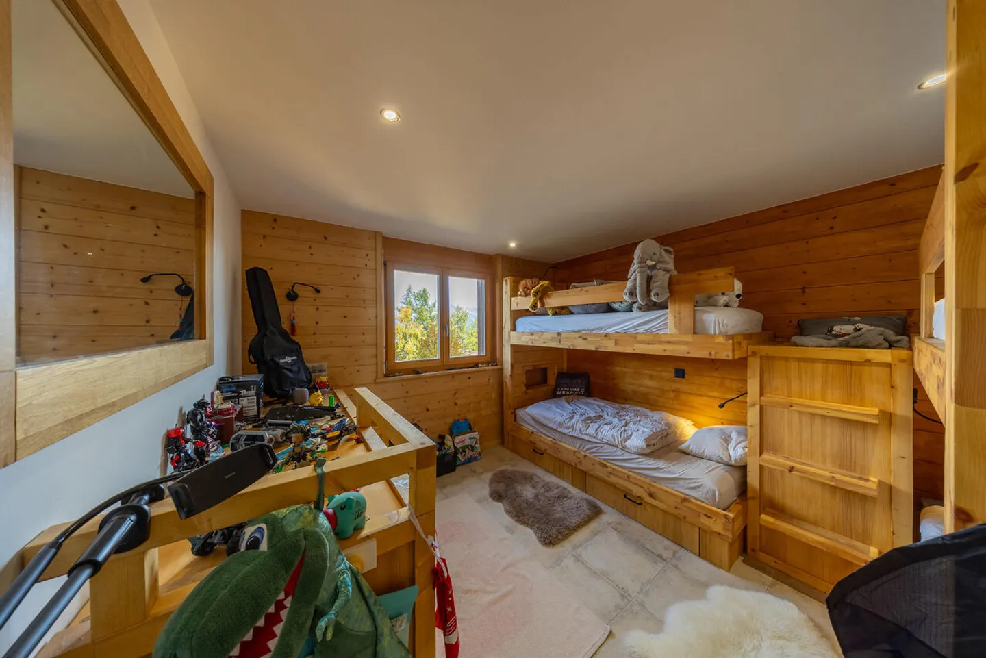 Magnificent chalet 4 bedrooms in sought-after area of Nendaz - Photo 13 of 16