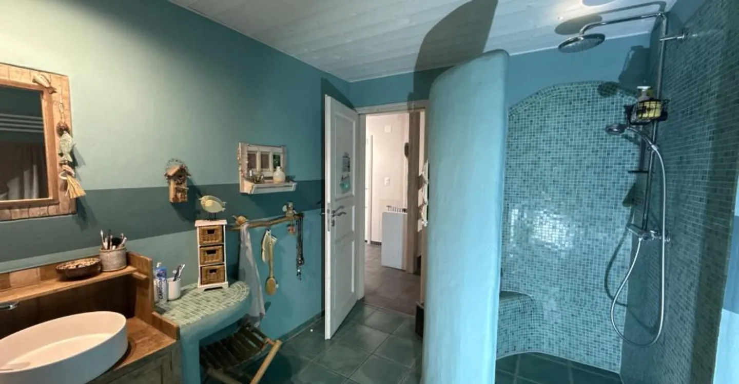 Exclusive Duplex Apartment - Photo 11 of 12