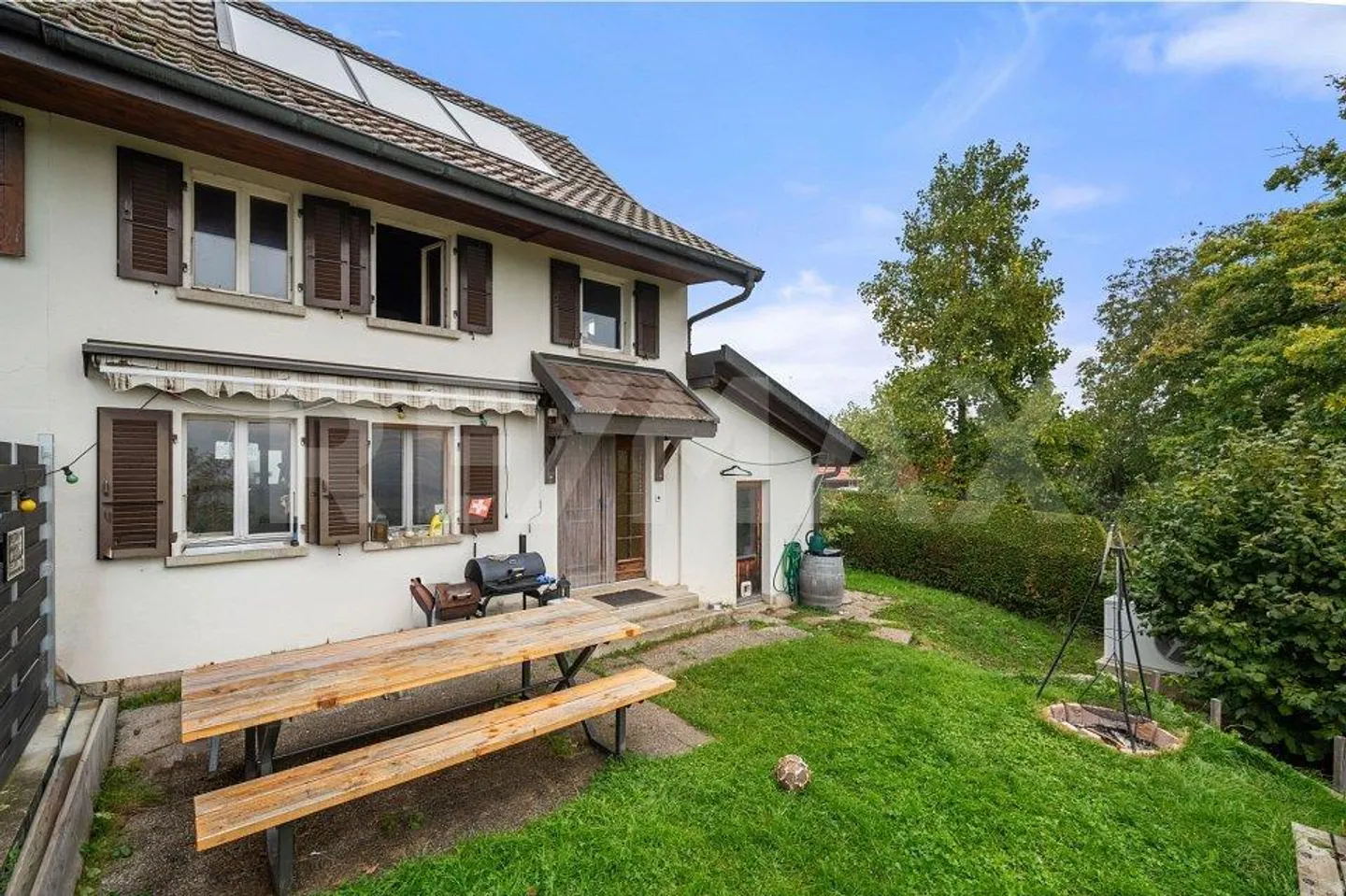 Casa a schiera affascinante con vista libera sulle Prealpi - Foto 3 di 6