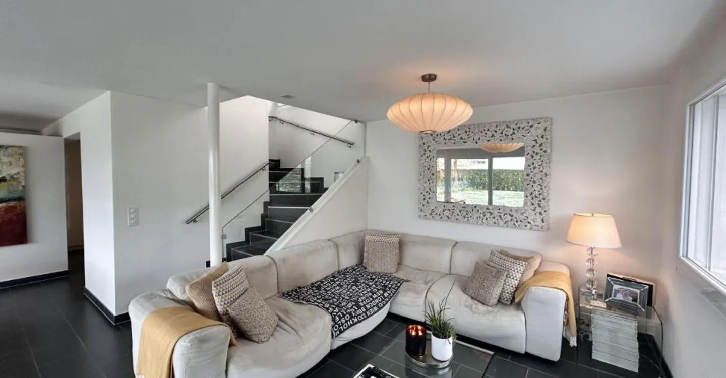 Spacious Villa in Savigny - Photo 5 of 13