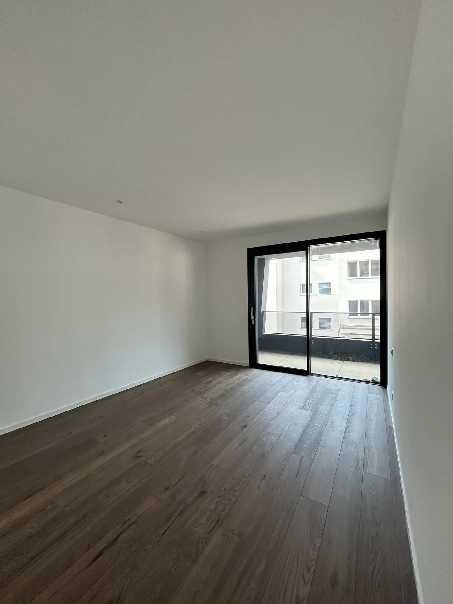CANOBBIO - MODERN 2.5-ROOM APARTMENT FOR SALE - Photo 5 of 7