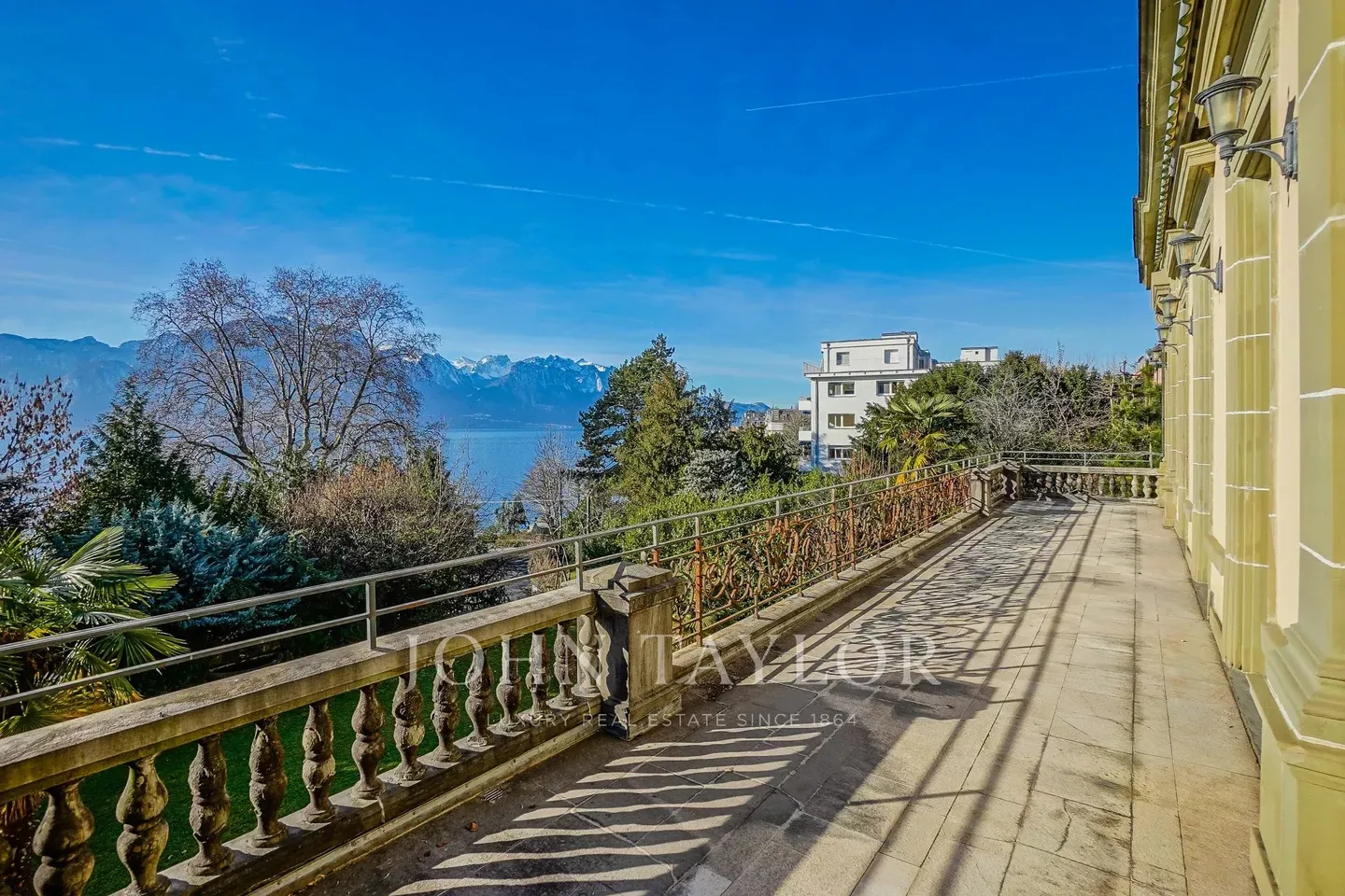 Magnifica proprietà al riparo da sguardi indiscreti - Foto 8 di 14