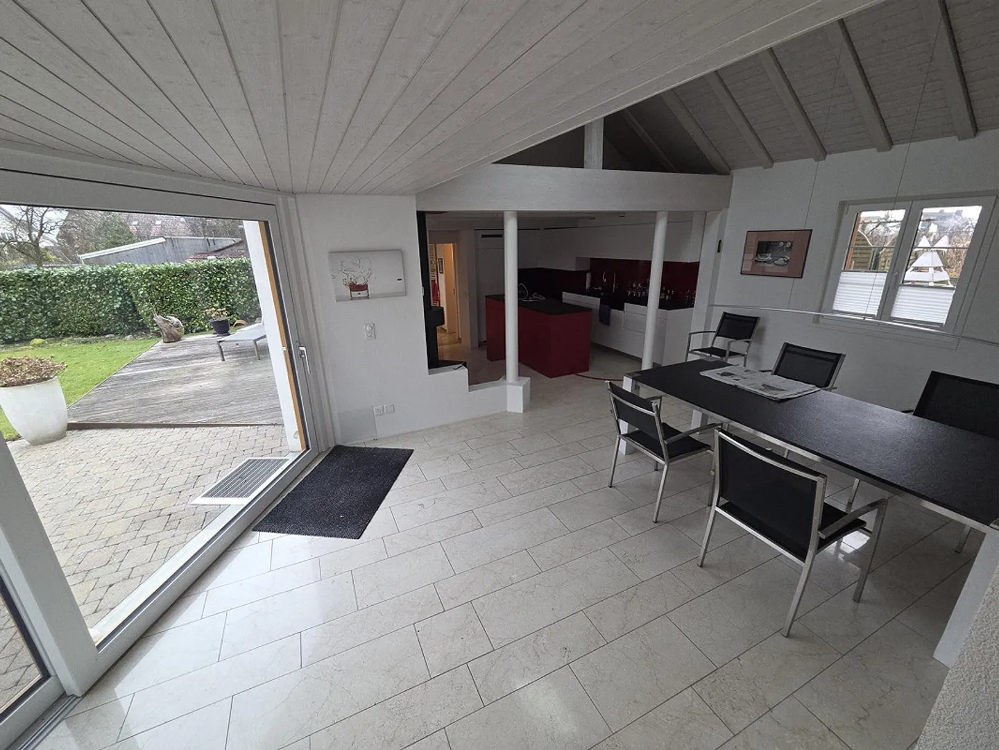 Unique 3-room loft apartment with winter garden & garden - Photo 3 of 11