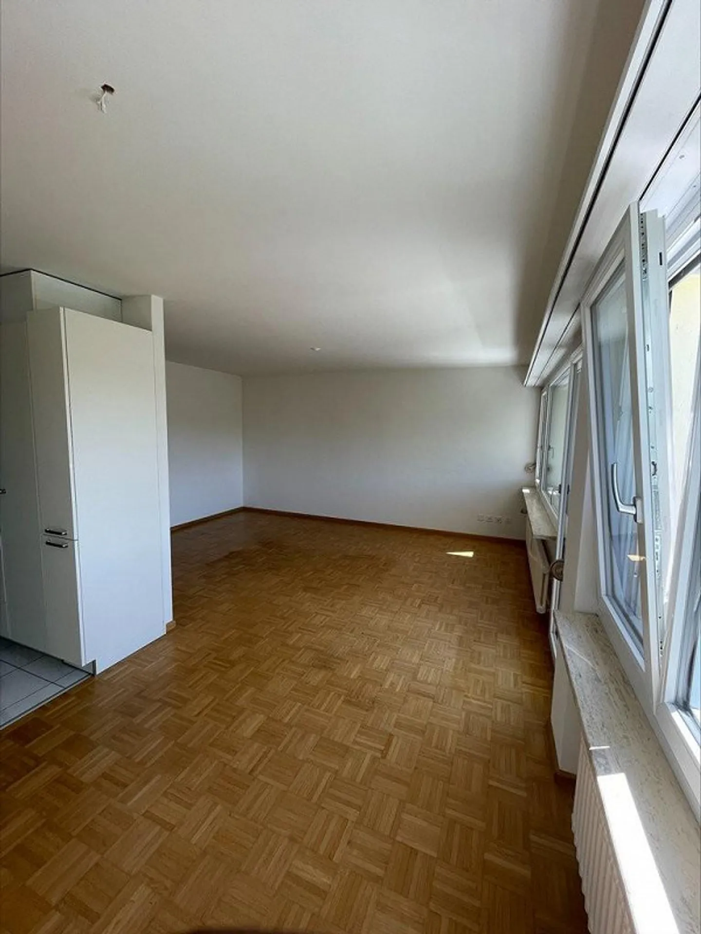 Appartamento 4.5 stanze in un ambiente tranquillo - Foto 3 di 8