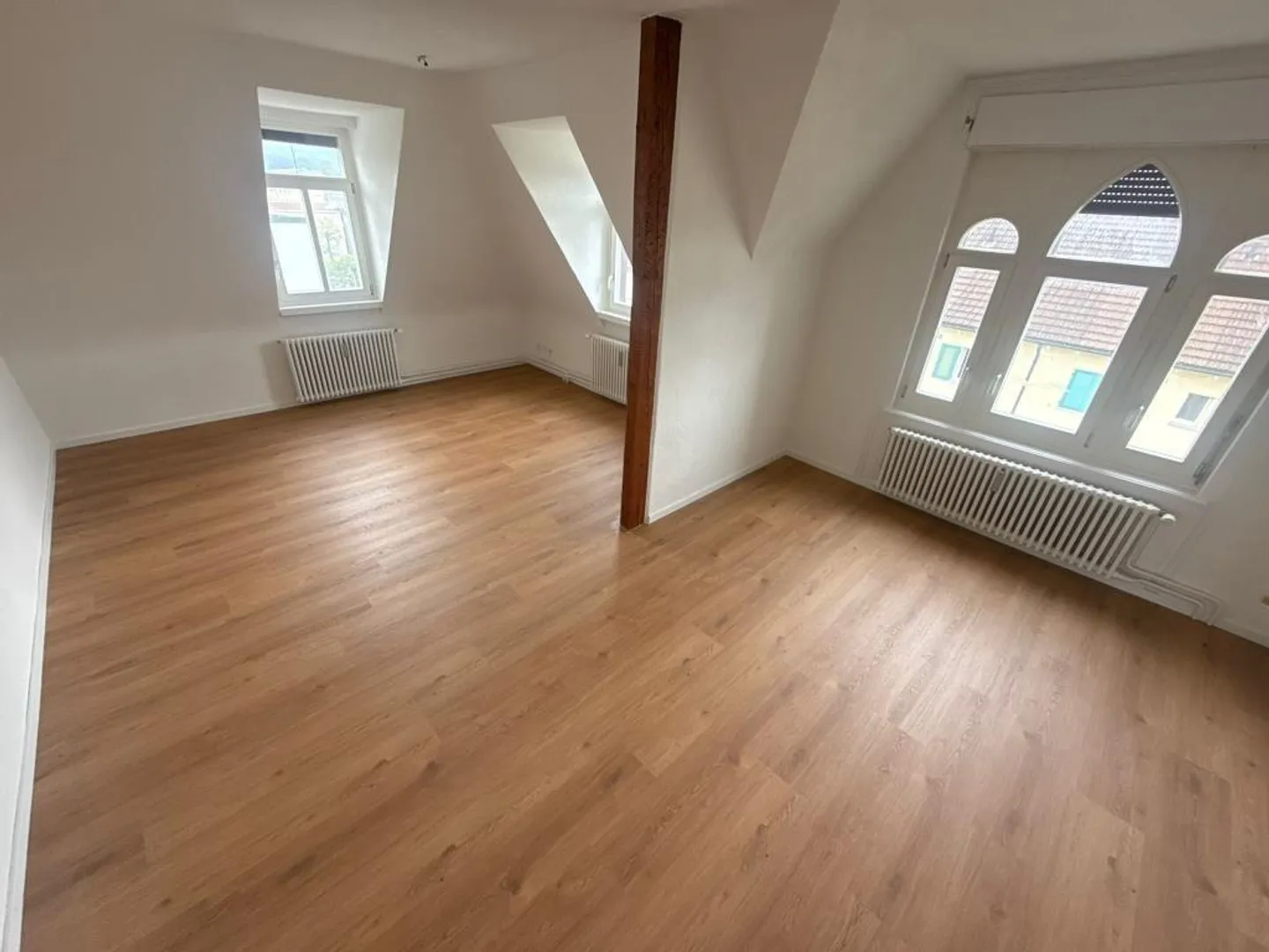 Appartamento 4.5 stanze vicino al lago - 1 mese di soggiorno gratuito! - Foto 1 di 5