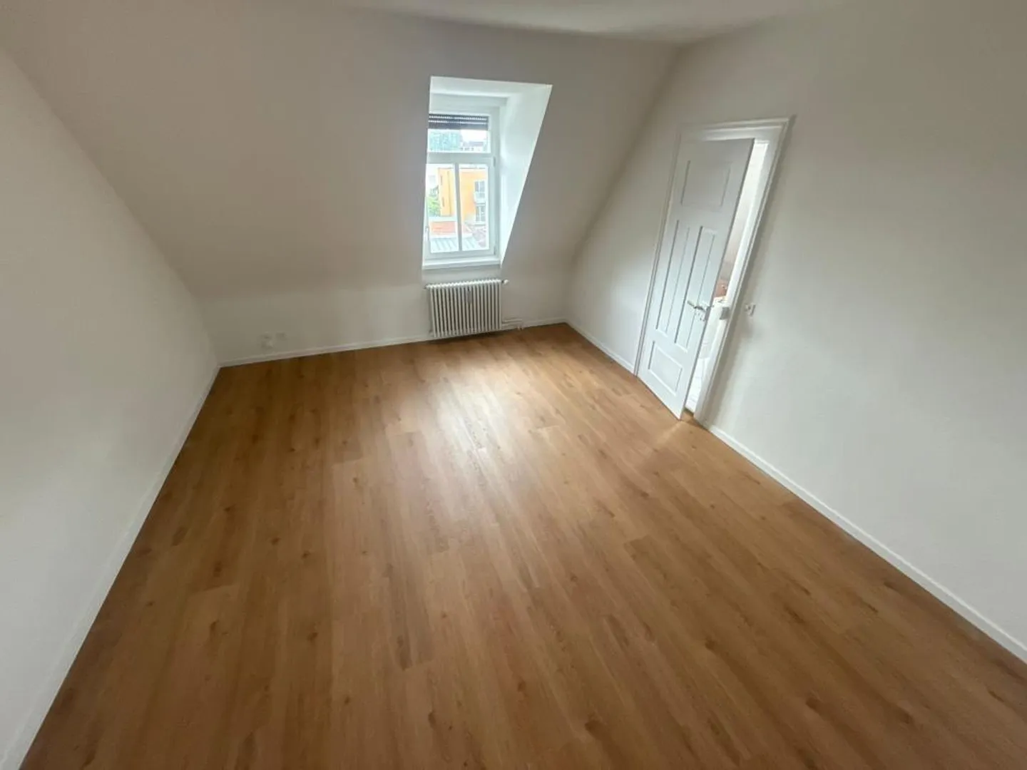 Appartamento 4.5 stanze vicino al lago - 1 mese di soggiorno gratuito! - Foto 3 di 5