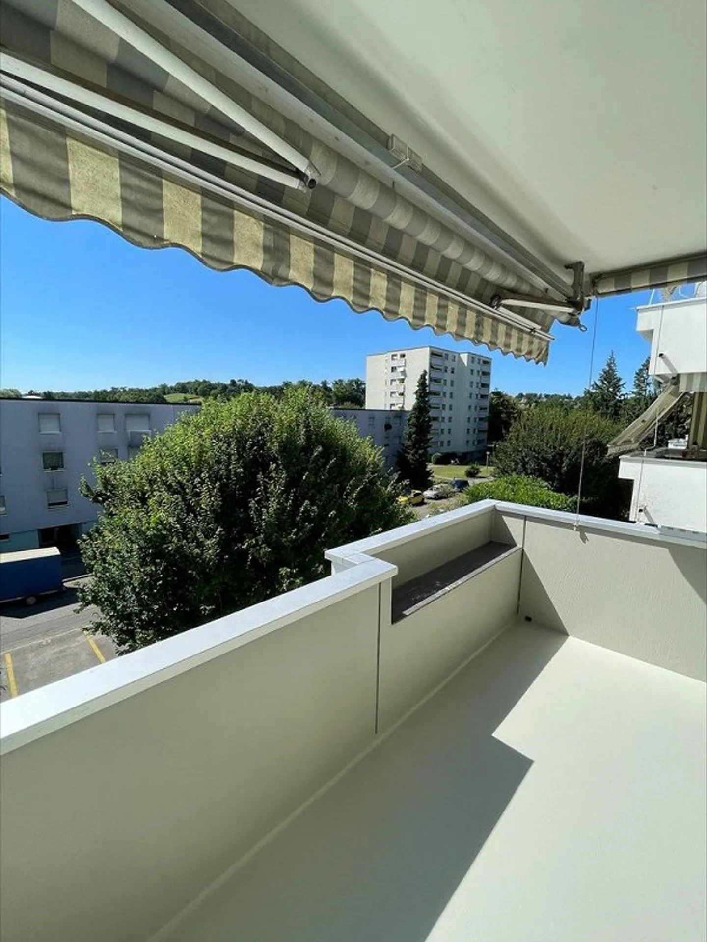 Appartamento 4.5 stanze in un ambiente tranquillo - Foto 6 di 8