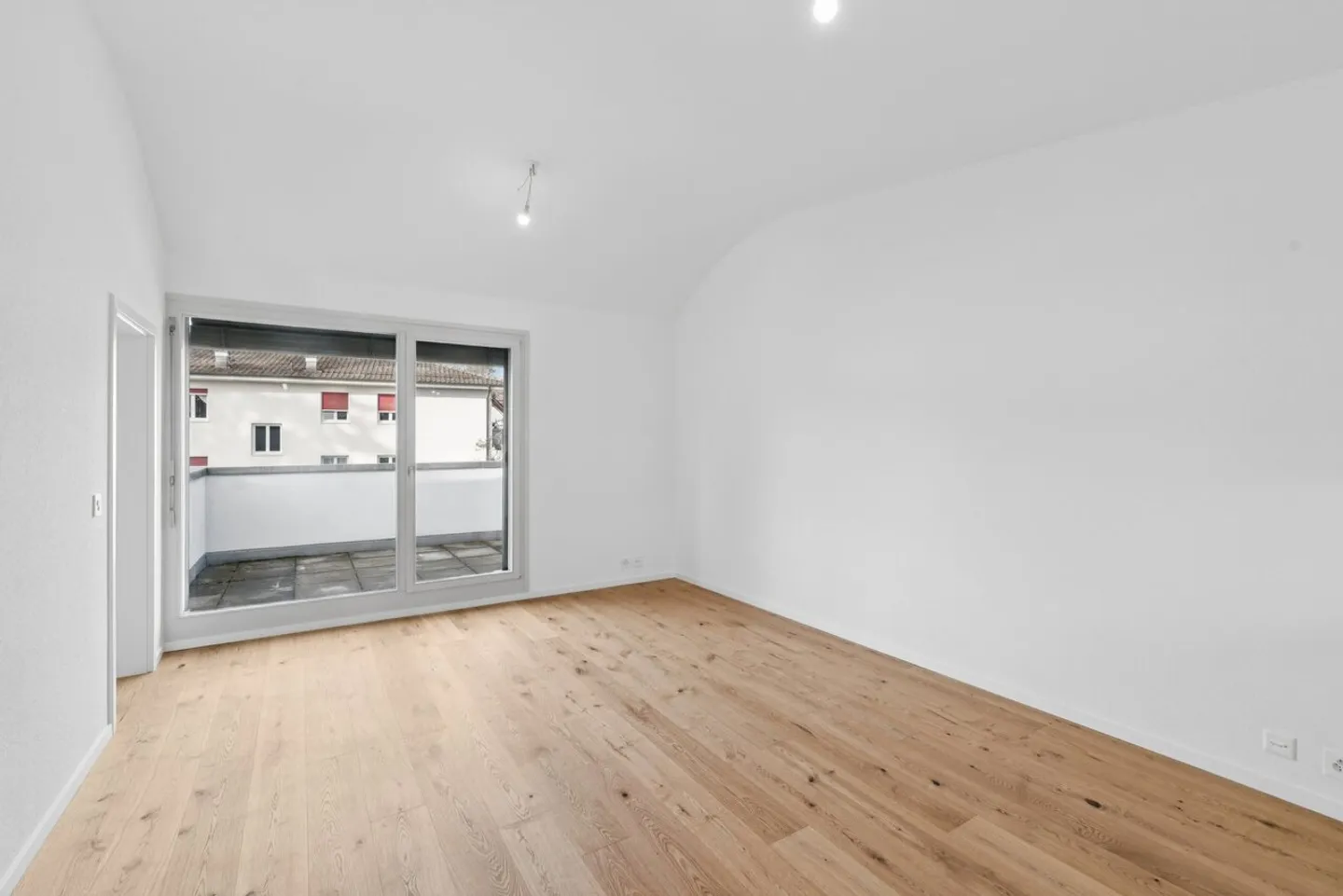 Zona residenziale di alta qualità, vicino a tutti i servizi - Foto 2 di 10