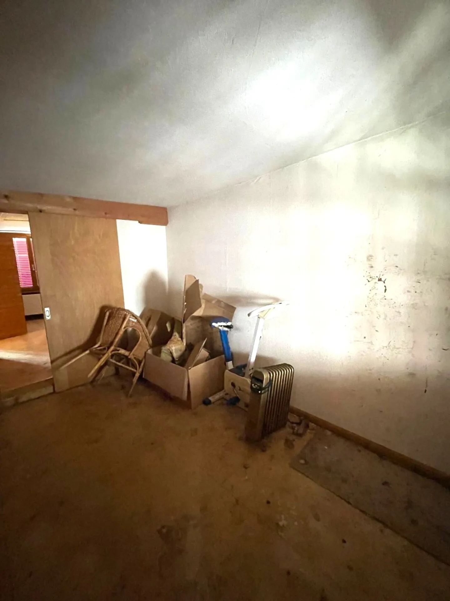 Proprietà storica da ristrutturare con fascino e potenziale - Foto 12 di 14