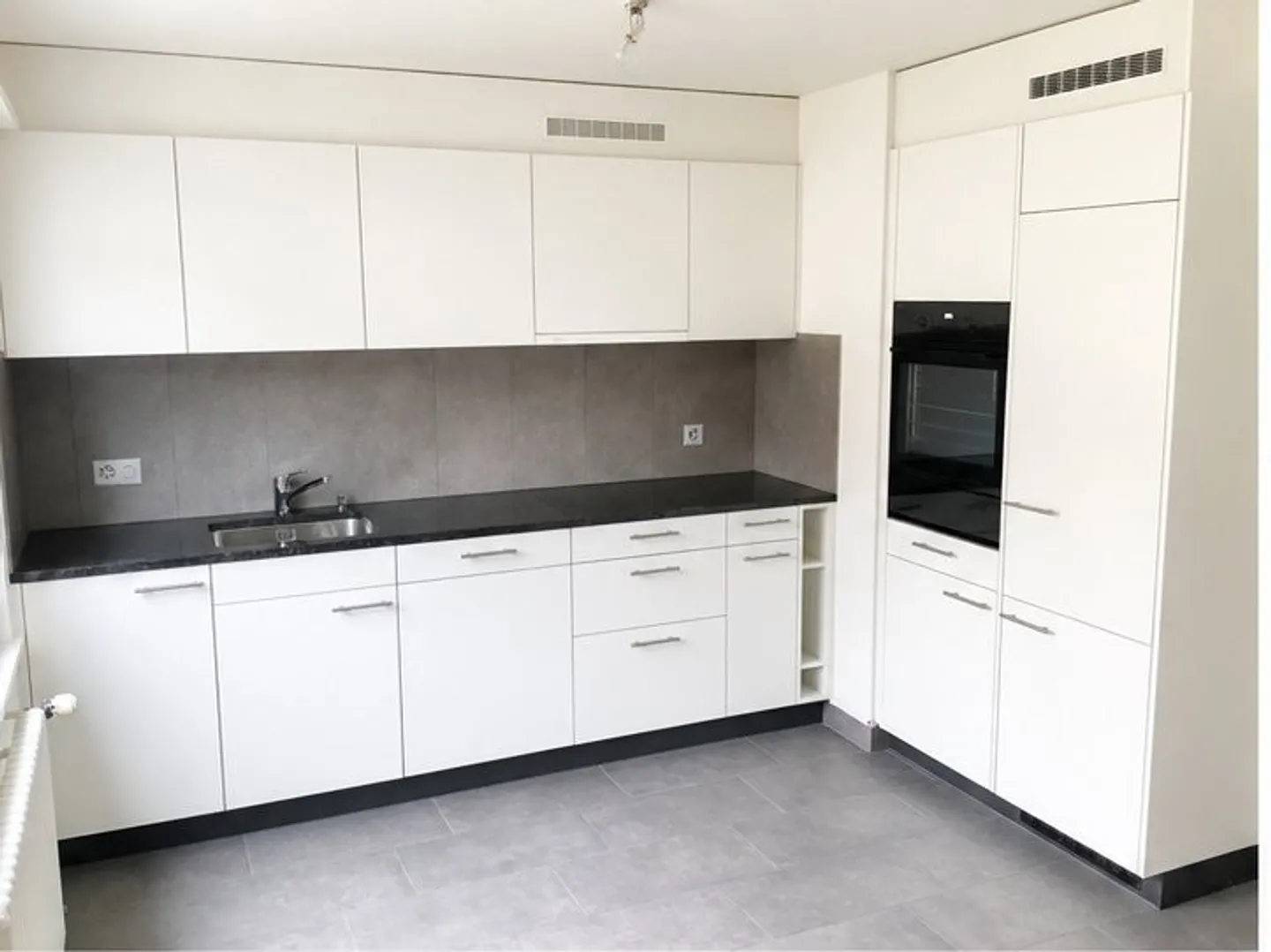 Appartement avec 3 chambres et balcon - Photo 1 sur 5