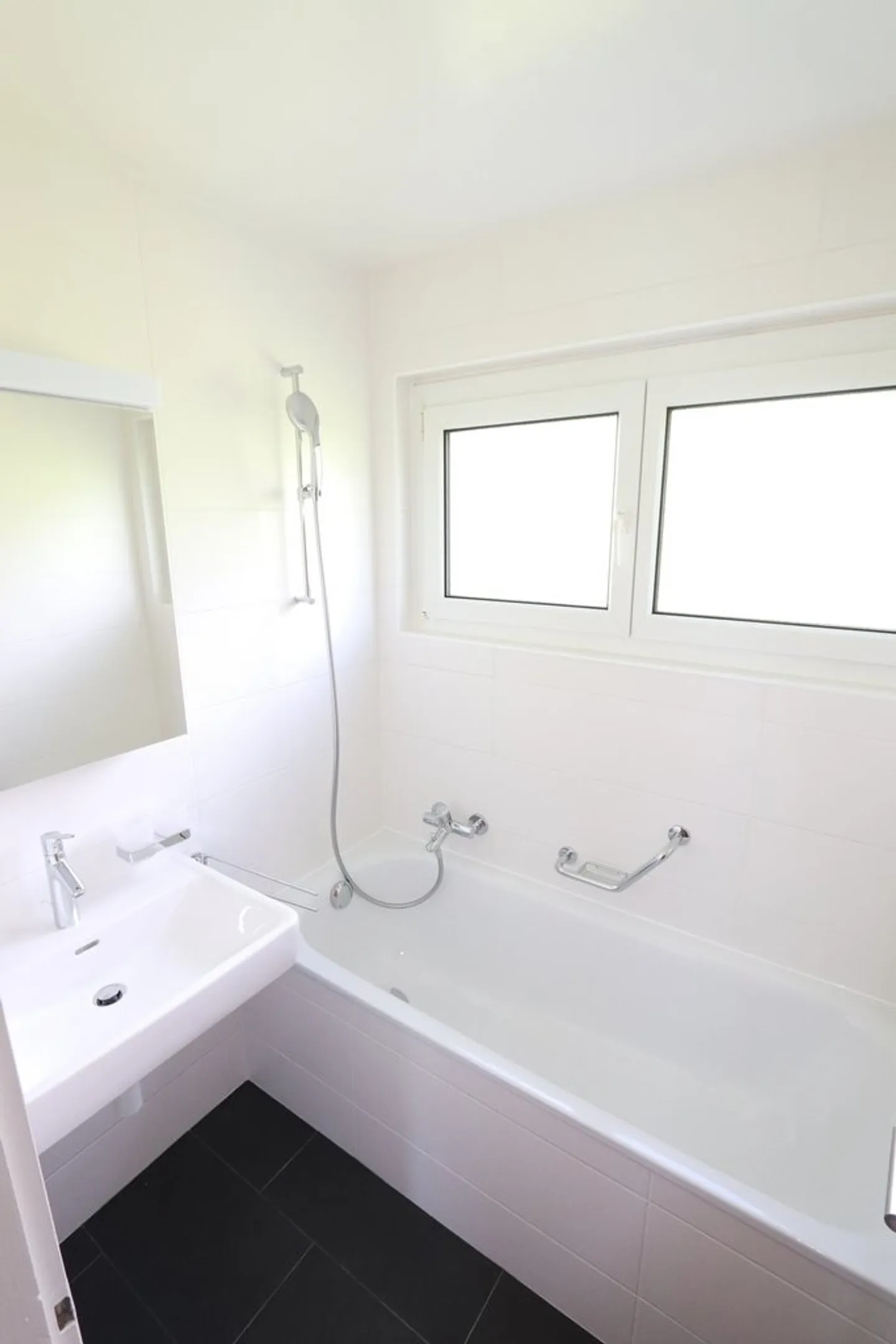Appartement avec 3 chambres et balcon - Photo 5 sur 5