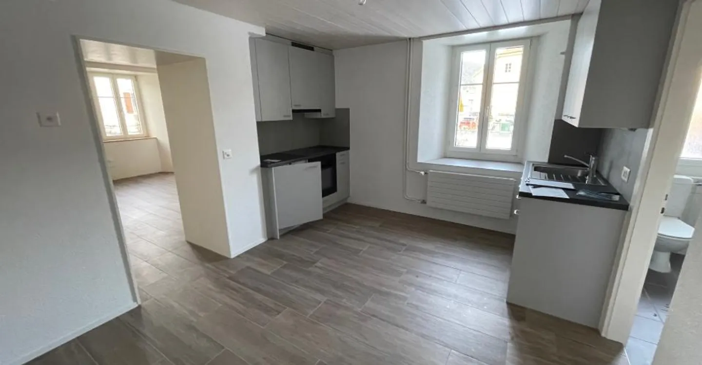 For rent - 2.5 room apartment with fitted kitchen - Grand-Rue 42, Courtel - Photo 1 of 7