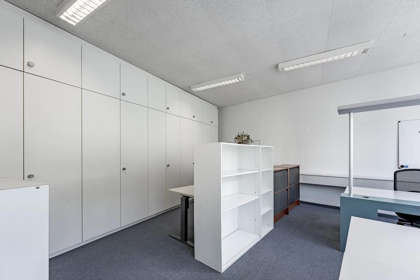 Office space for rent - Photo 6 of 12