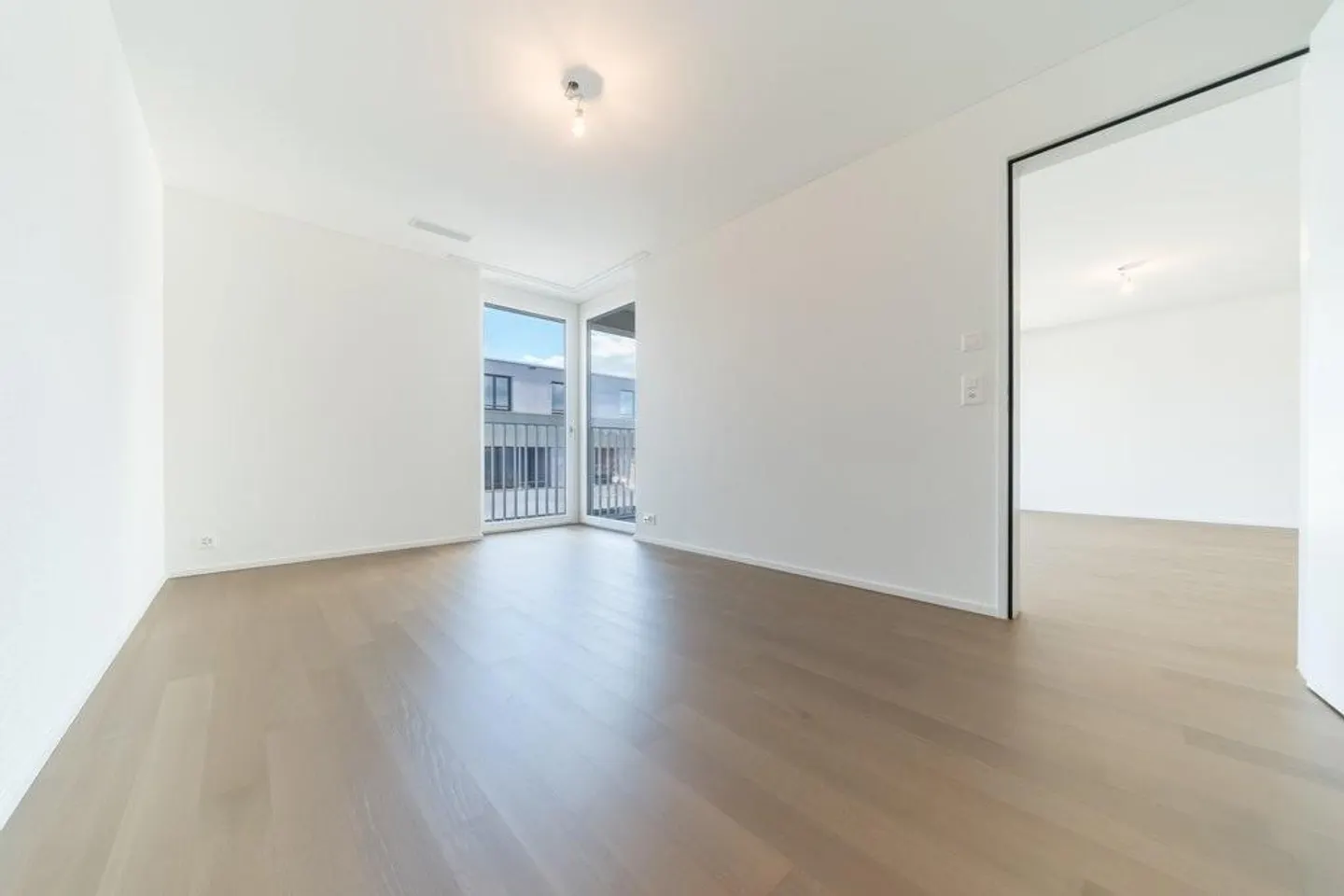 Modern 3.5 Room Apartment - Photo 4 of 5