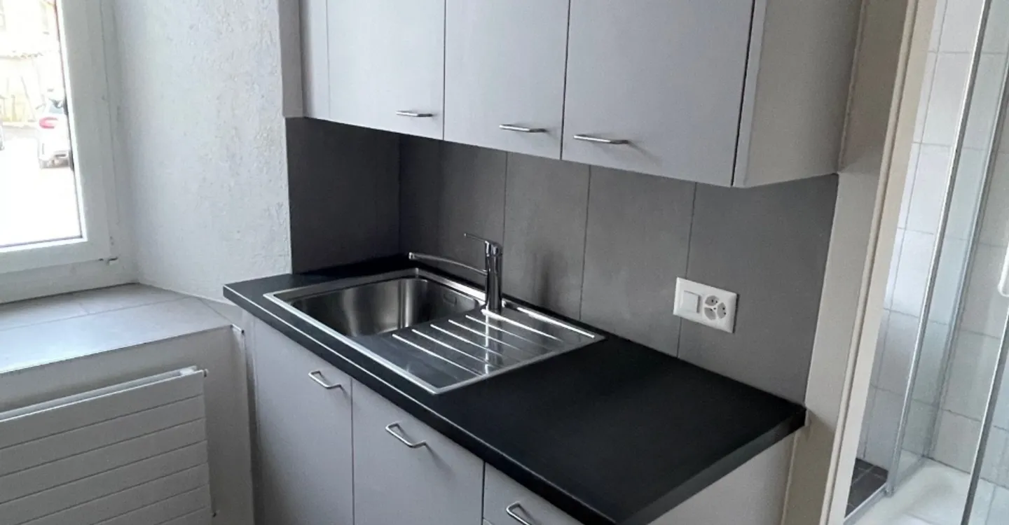 For rent - 2.5 room apartment with fitted kitchen - Grand-Rue 42, Courtel - Photo 7 of 7