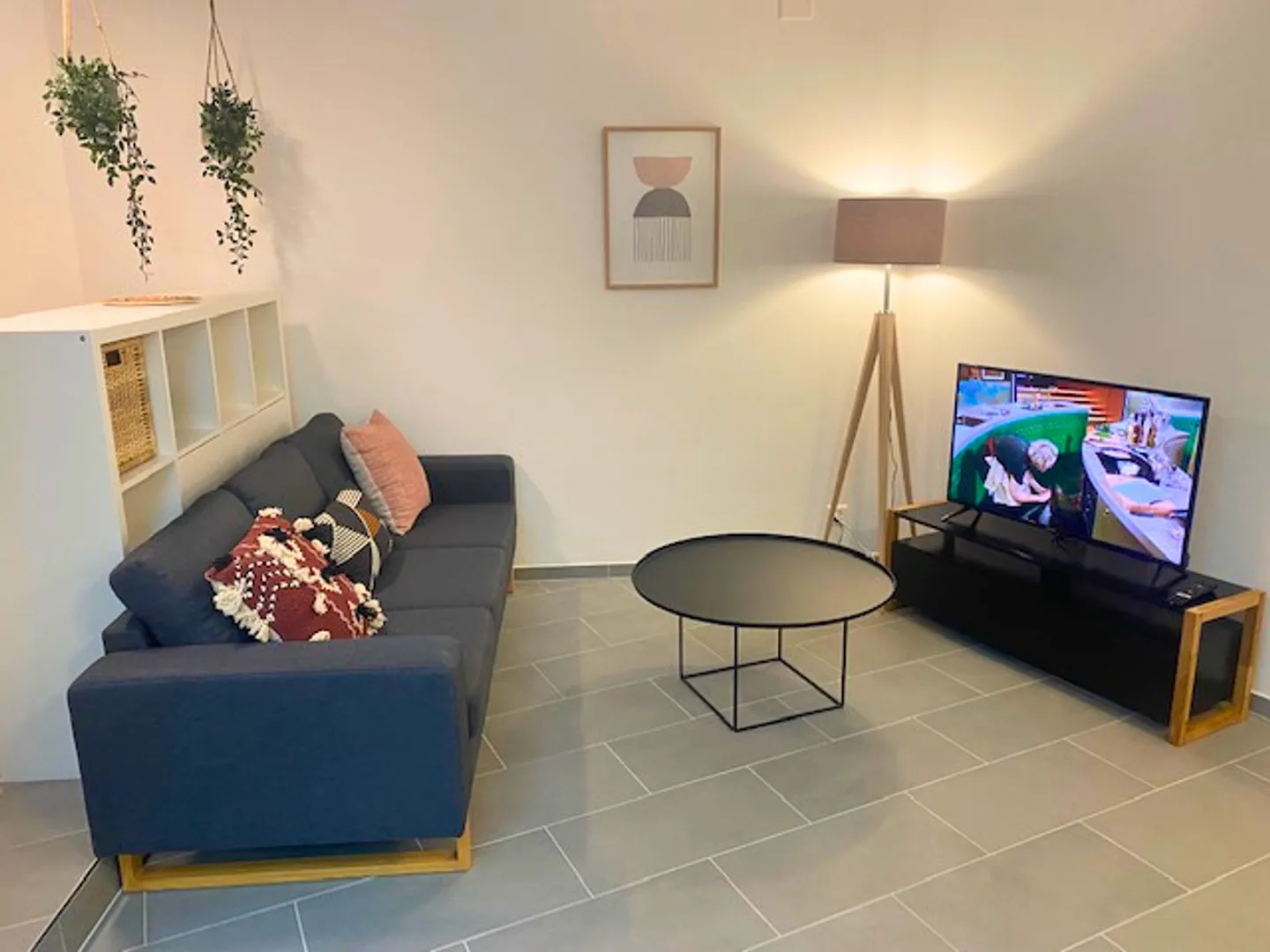 Apartment - Photo 6 of 8