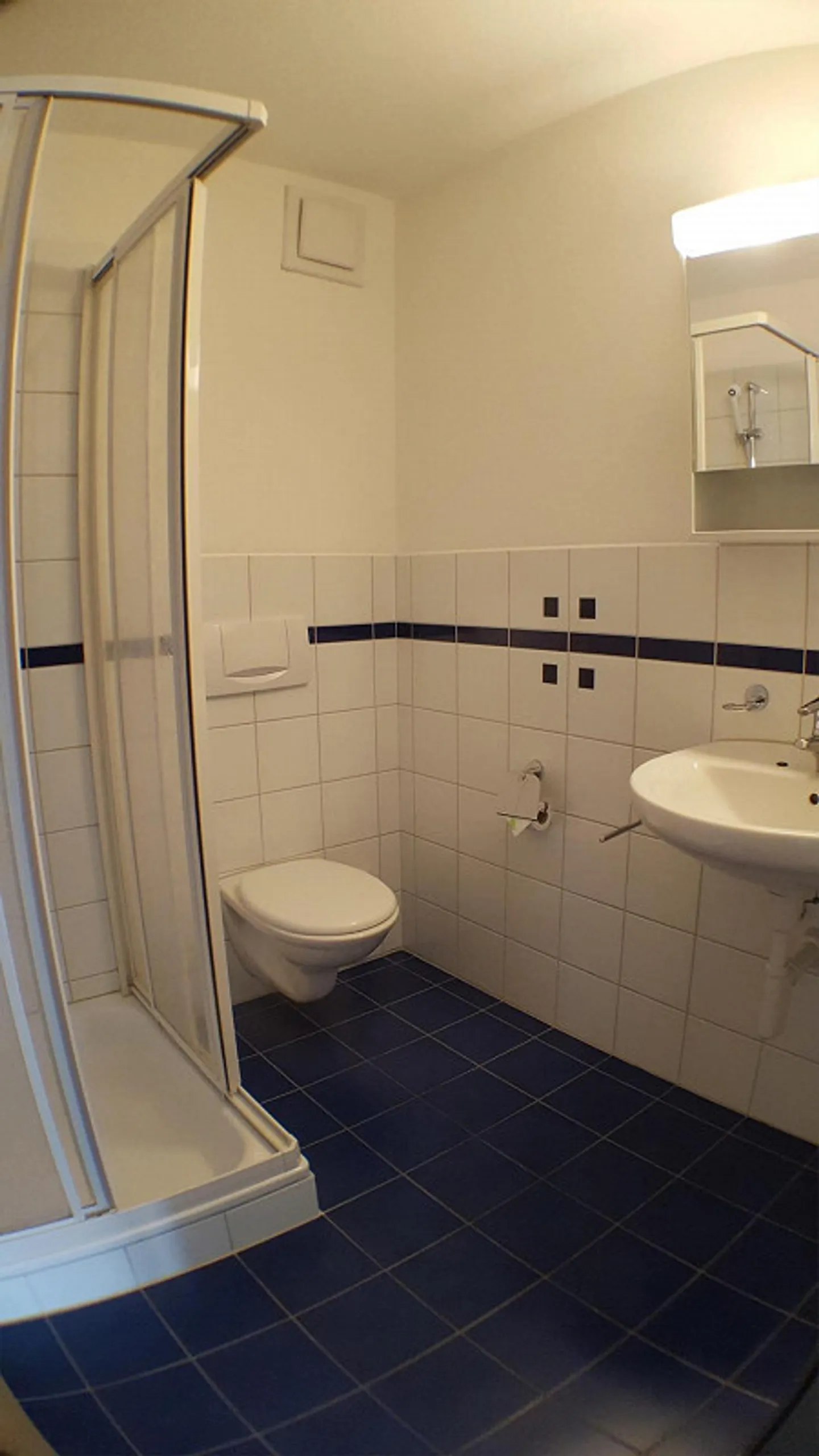 Apartment - Photo 5 of 6