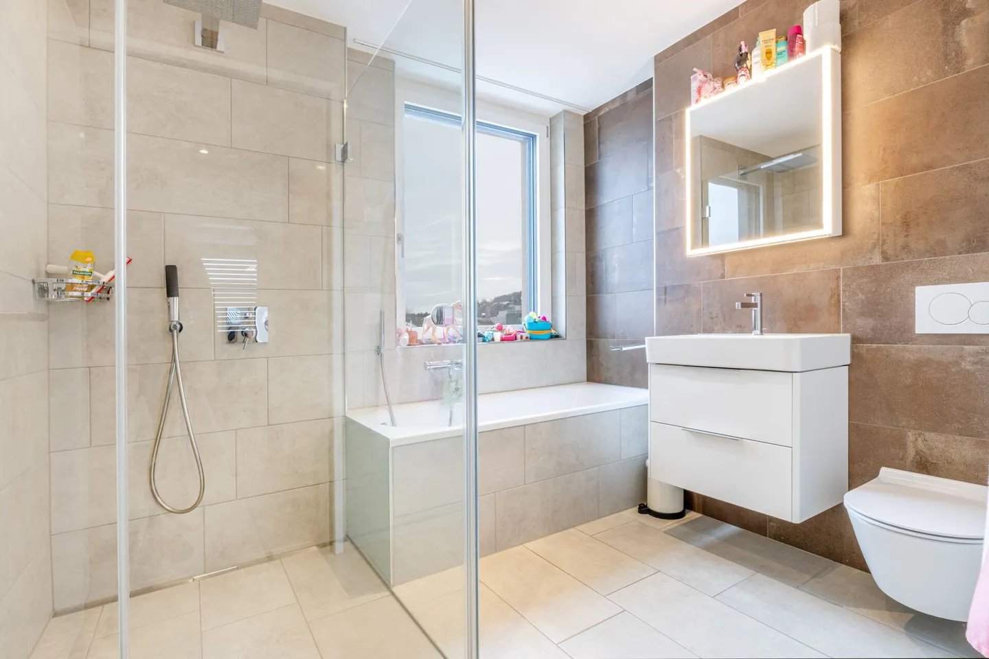 Modern 7.5-room terraced family house directly at the nature reserve Töss - Photo 13 of 26