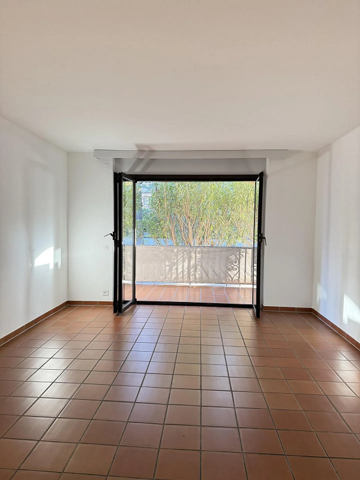 Ideal as a second residence, central location Ascona - Photo 7 of 11
