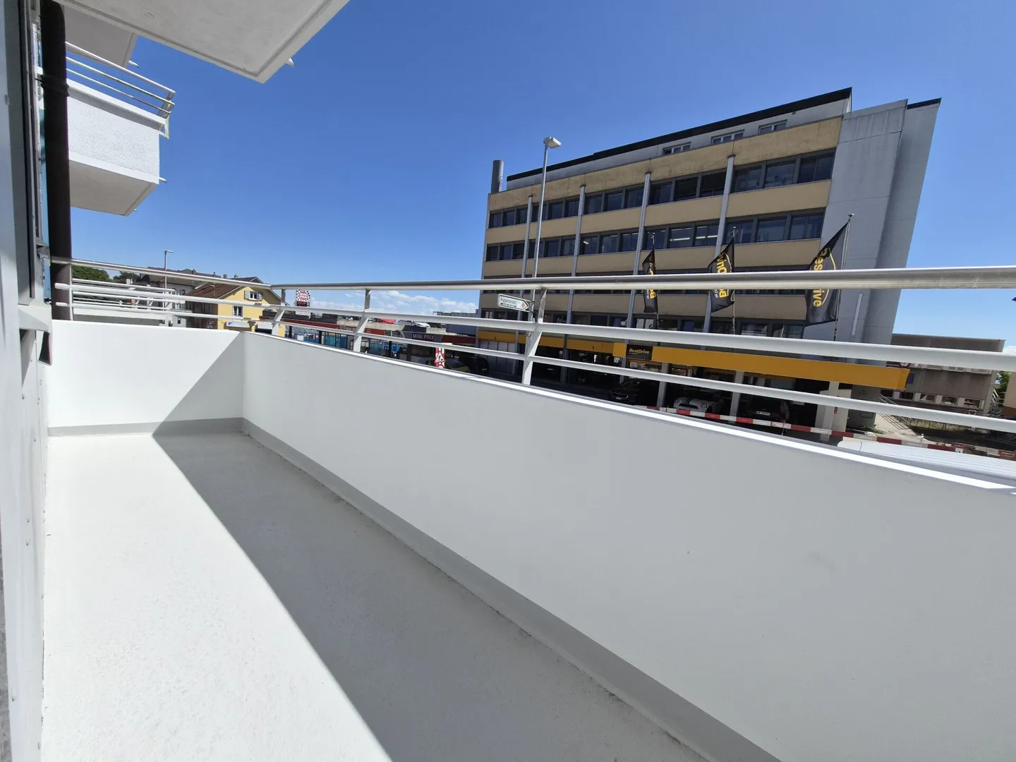 Fully renovated! 2.5 rooms on the upper ground floor - Photo 1 of 9