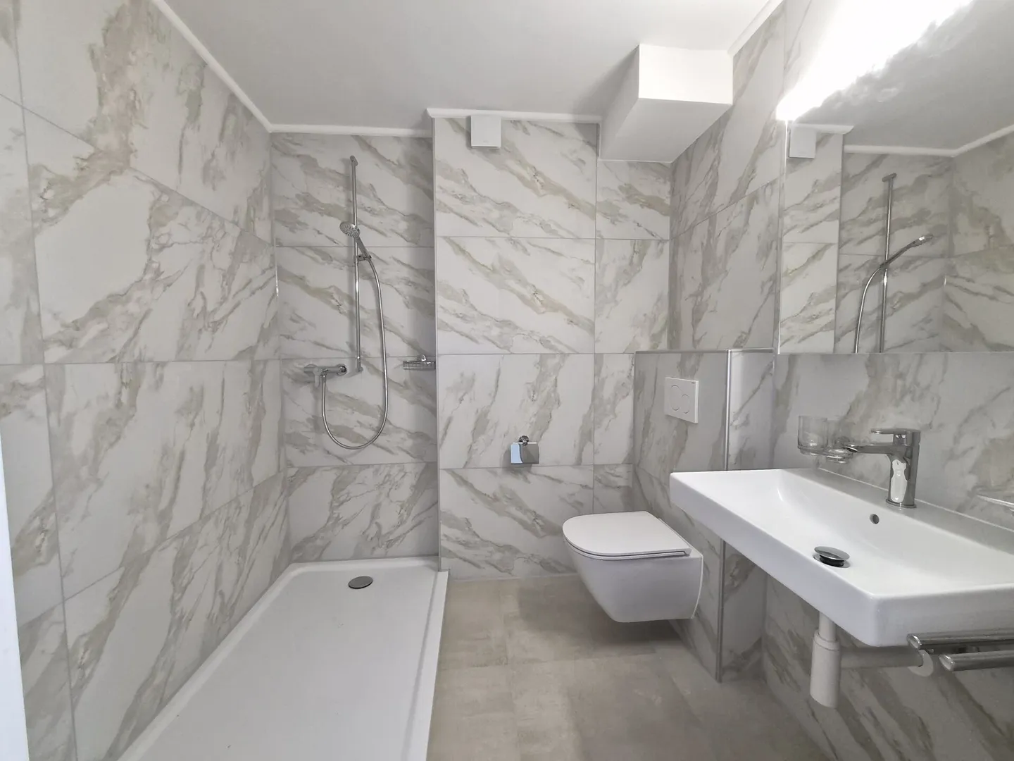 Fully renovated! 2.5 rooms on the upper ground floor - Photo 9 of 9