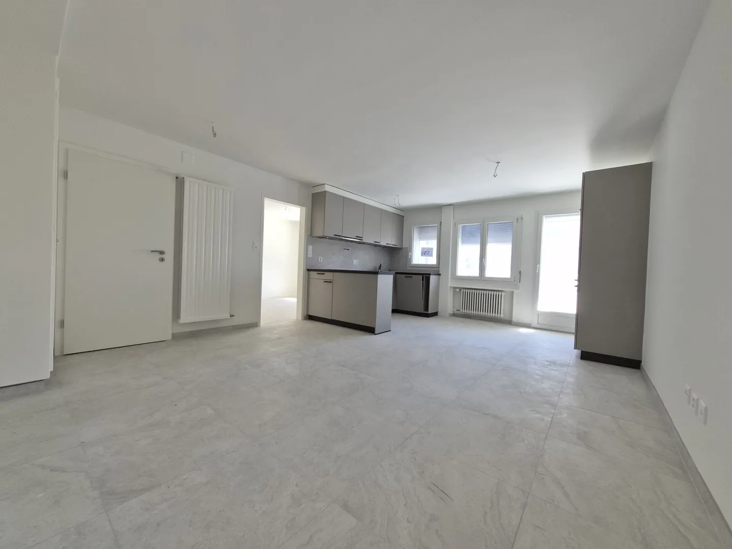 Fully renovated! 2.5 rooms on the upper ground floor - Photo 7 of 9