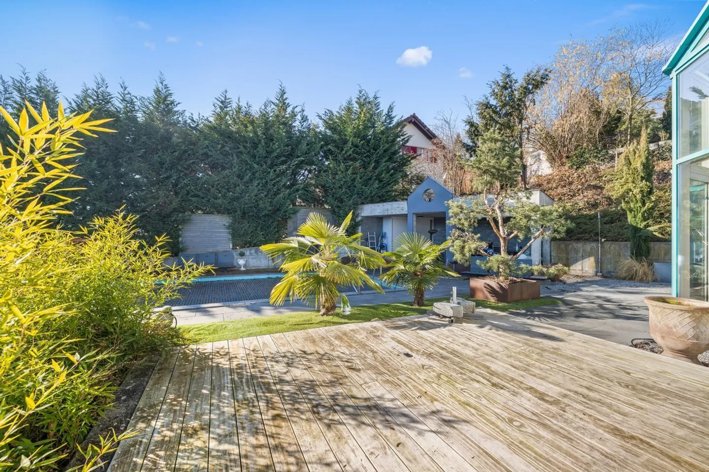 VILLA ESCLUSIVA CON PISCINA | 285 m² DI SUPERFICIE ABITABILE | 1'058 m² DI TERRENO - Foto 7 di 13