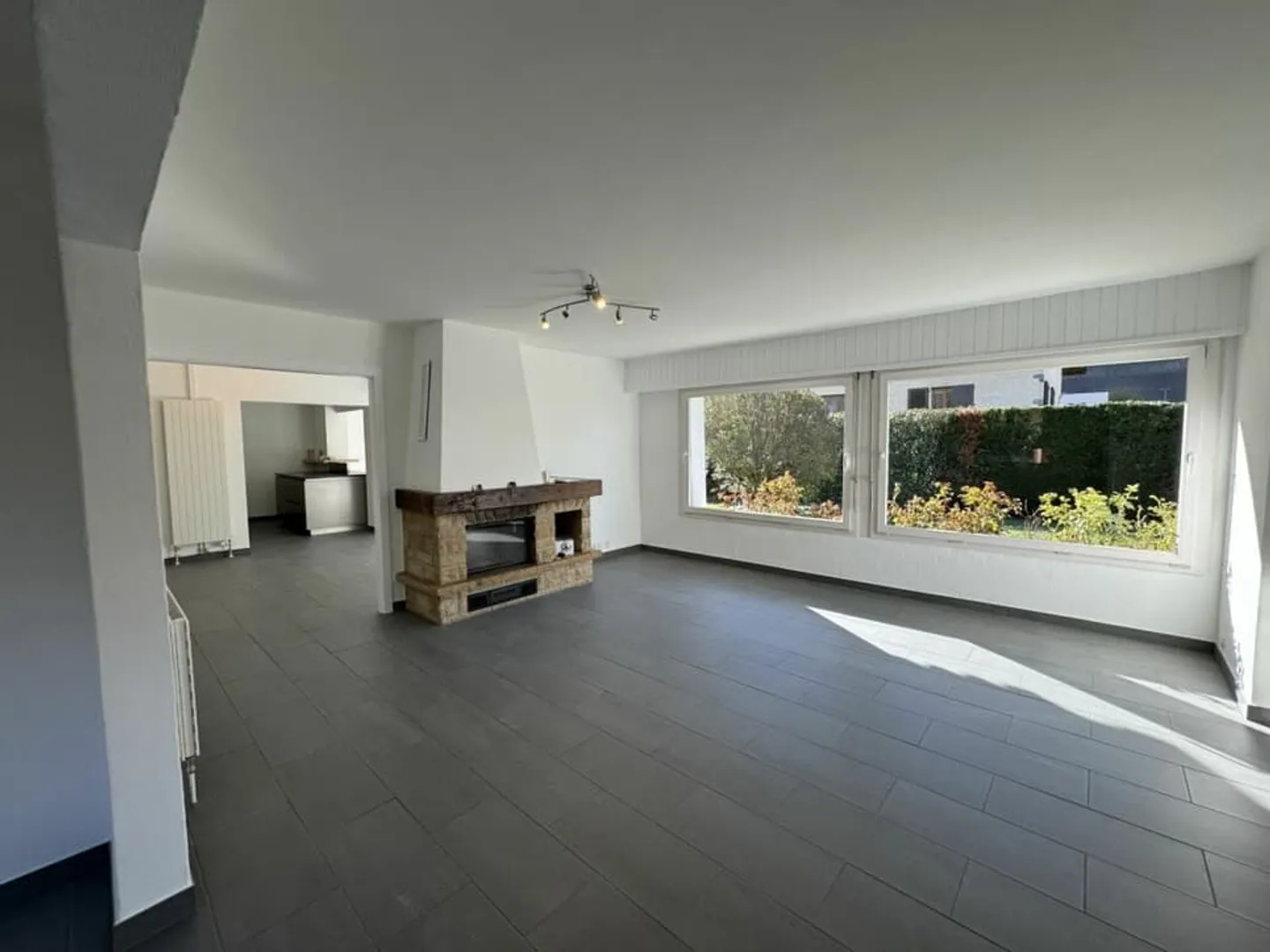 Individual Villa with 11 Rooms - Photo 6 of 13