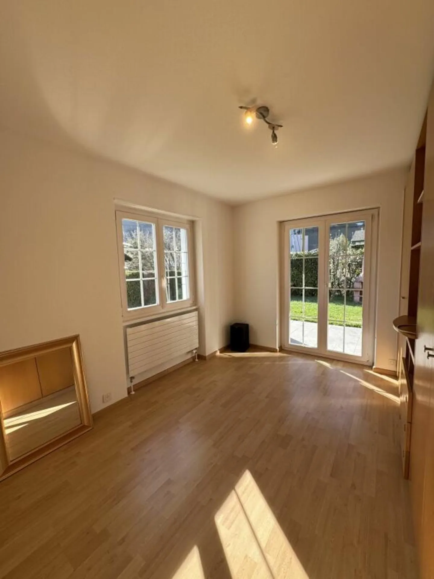 Individual Villa with 11 Rooms - Photo 8 of 13