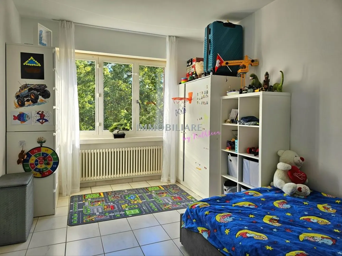 Sunny Apartment Next to Park - Photo 9 of 13