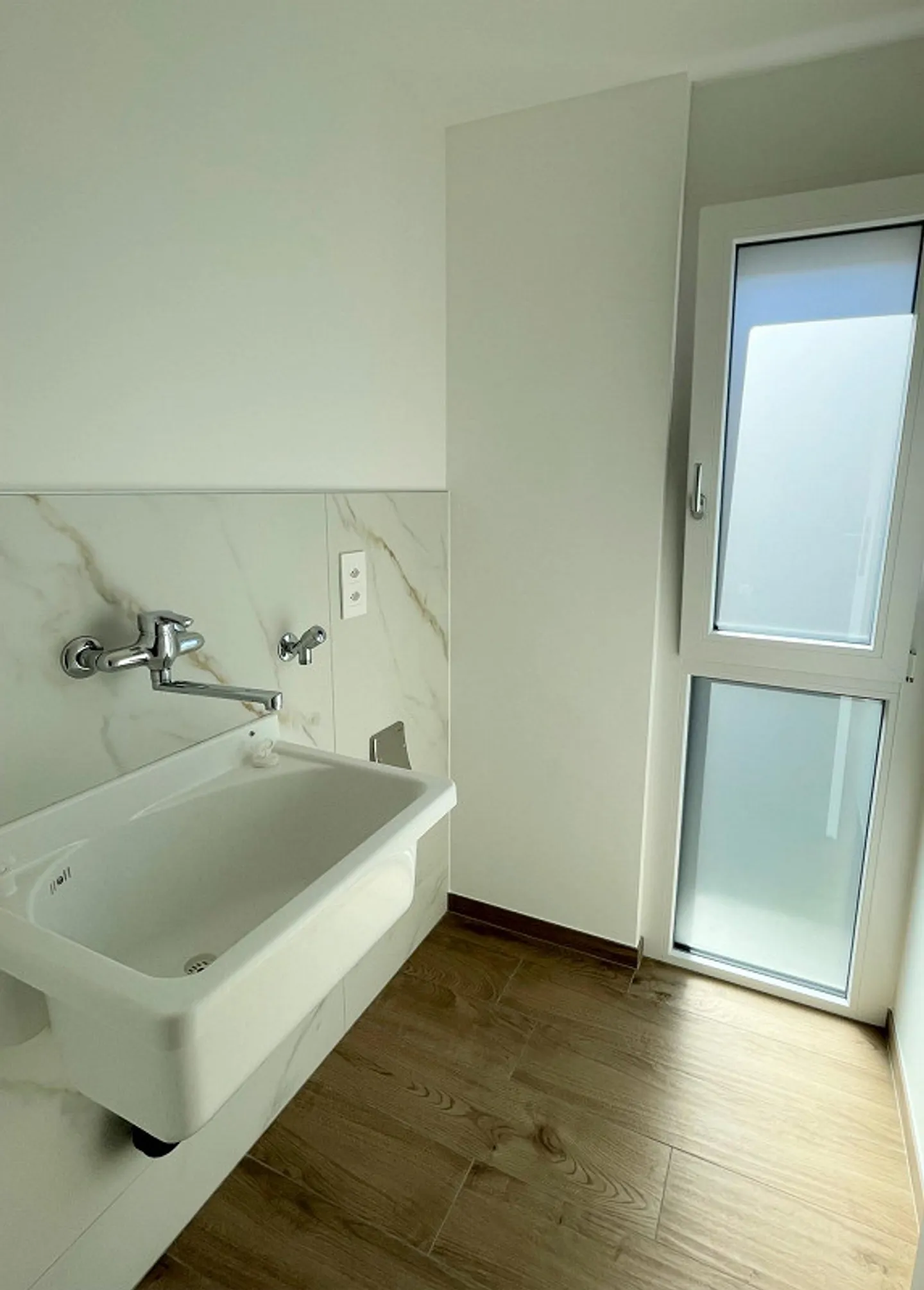 Nouvel appartement dans un quartier pratique et calme à deux pas du centre - Photo 12 sur 15