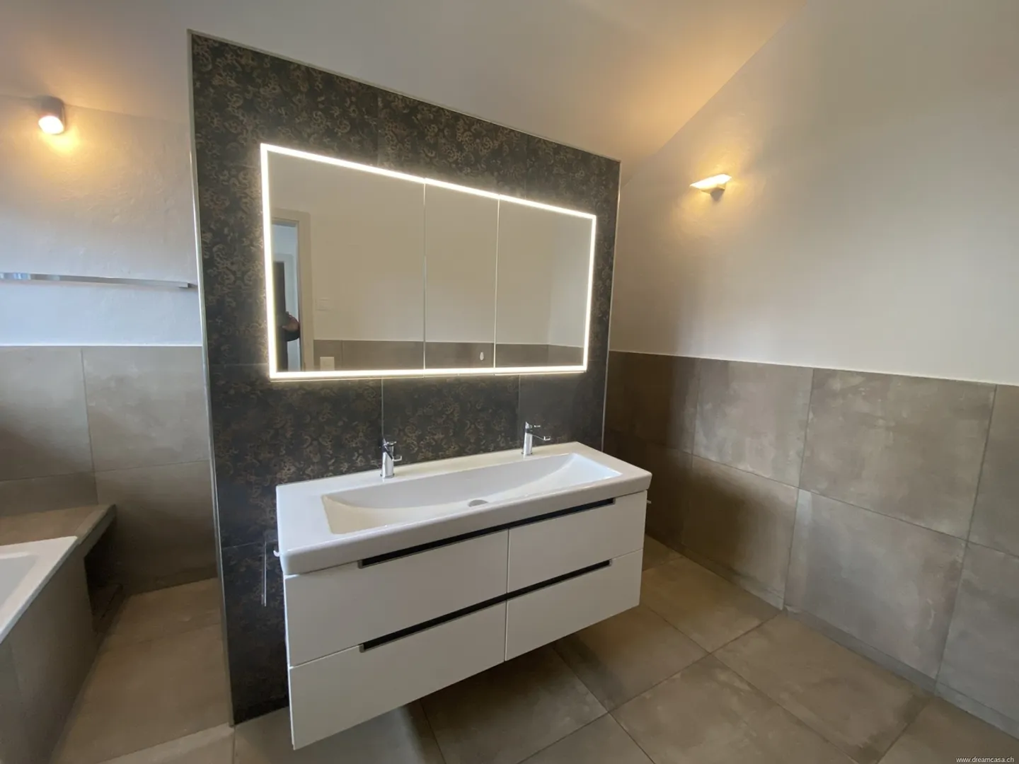 Spacious Family Home in Pfyn - Photo 3 of 11