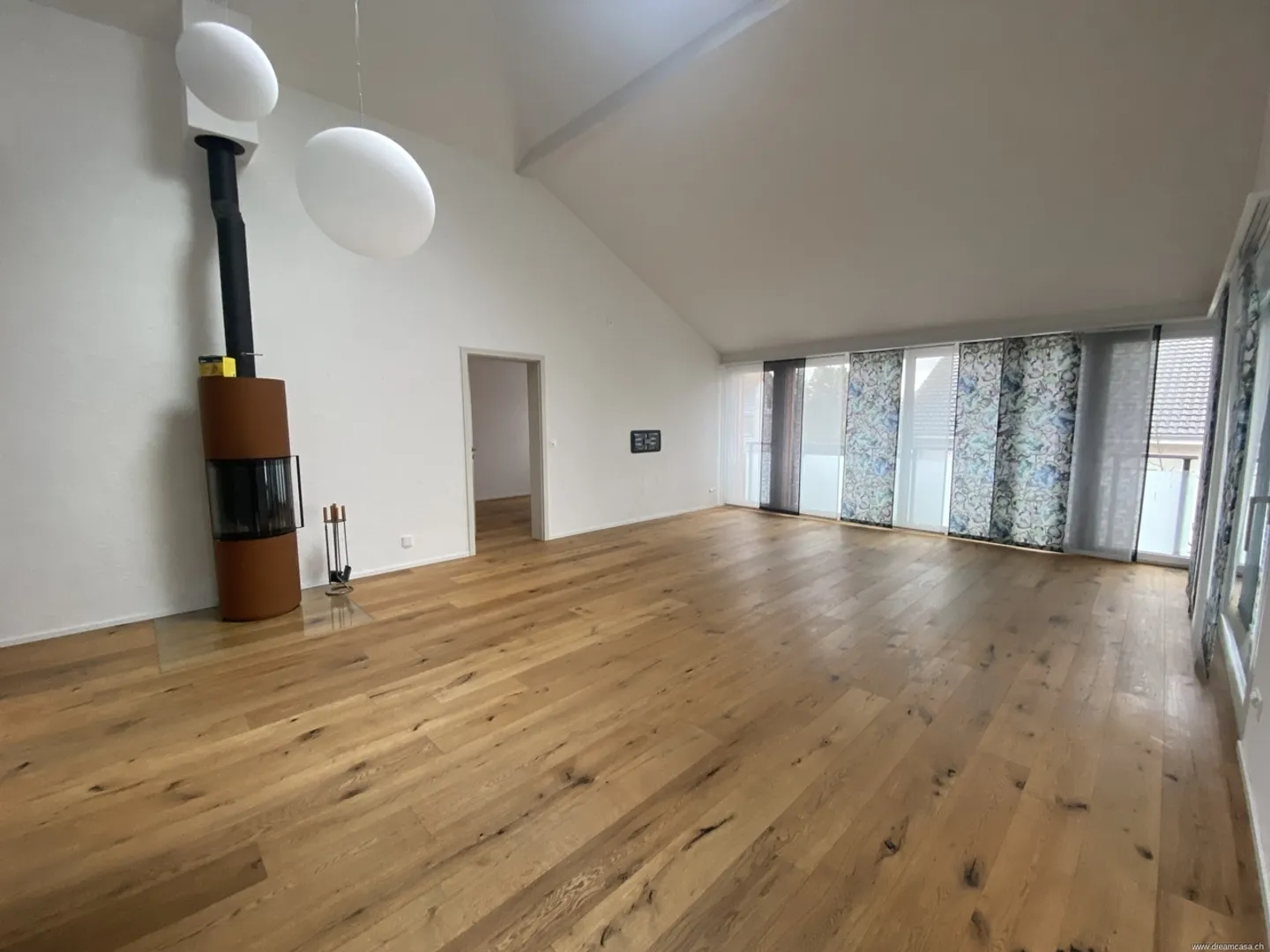 Spacious Family Home in Pfyn - Photo 4 of 11